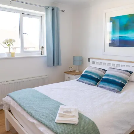 Trethvor House Ensuite Double With Free Parking In Quiet Residential Area * Padstow